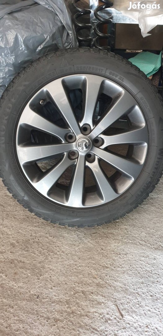 Opel j astra felni gumival hibátlan