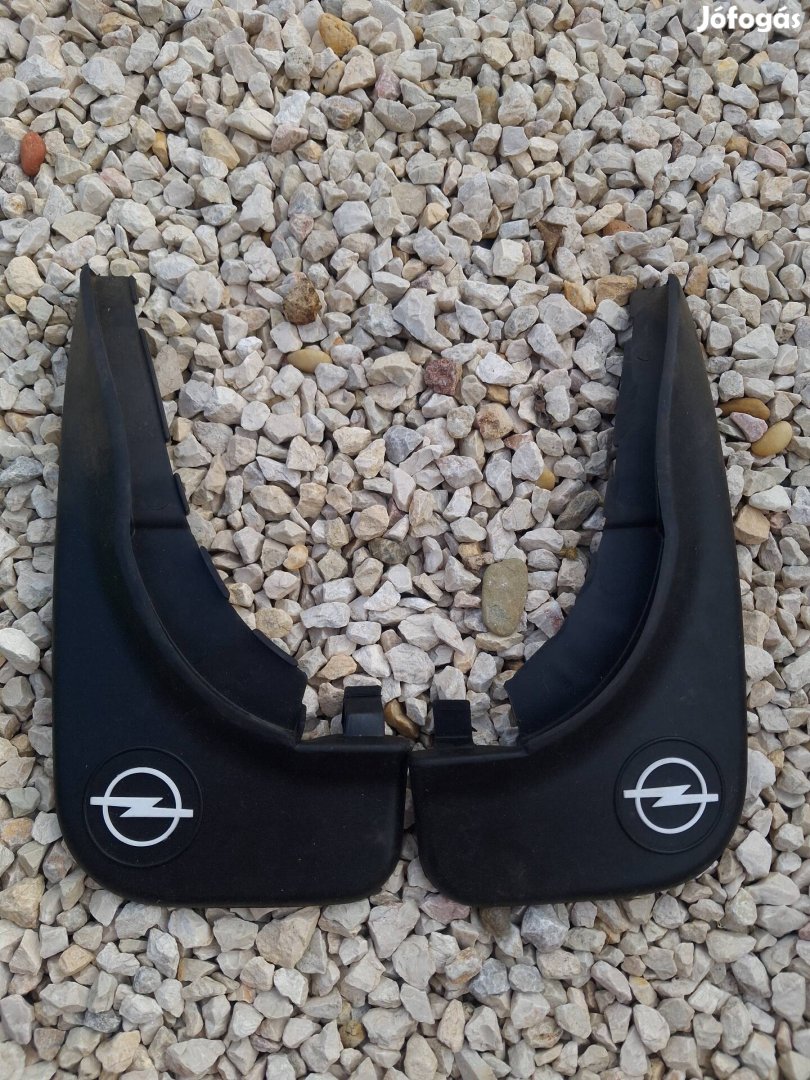 Opel sárvédő / sárfogó / sárhányó