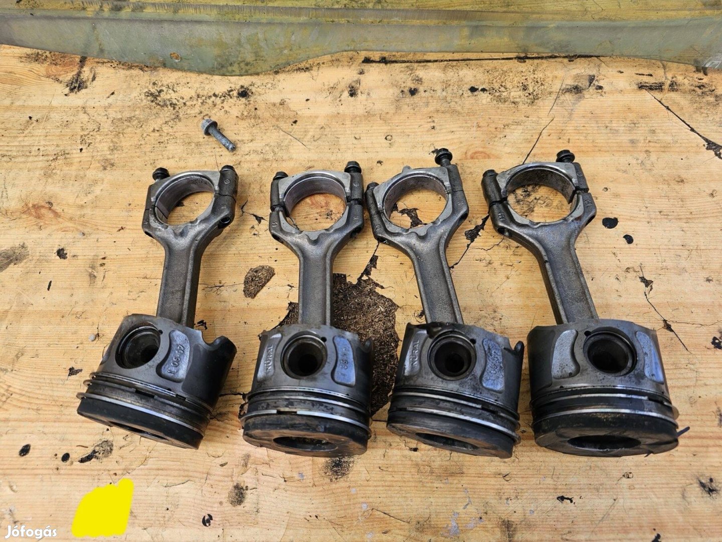 Opel vectra c 1.9 cdti dugattyú Hajtókarral 15000