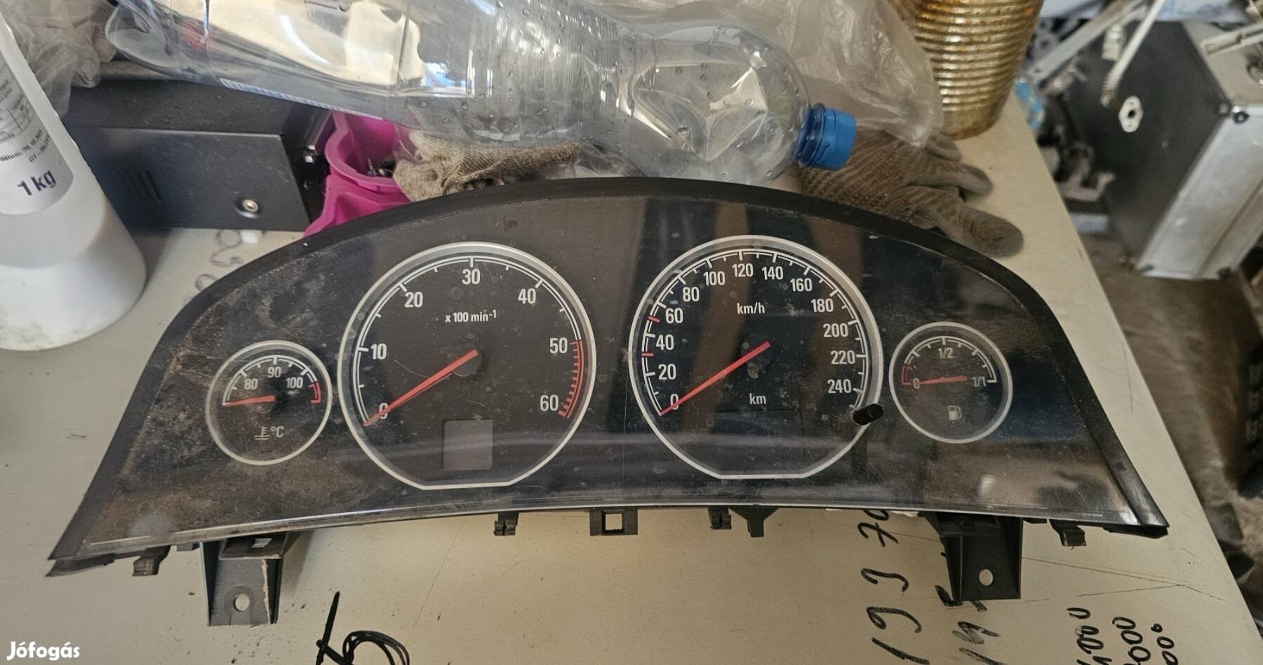 Opel vectra c 1.9 cdti kilométer ora 10000
