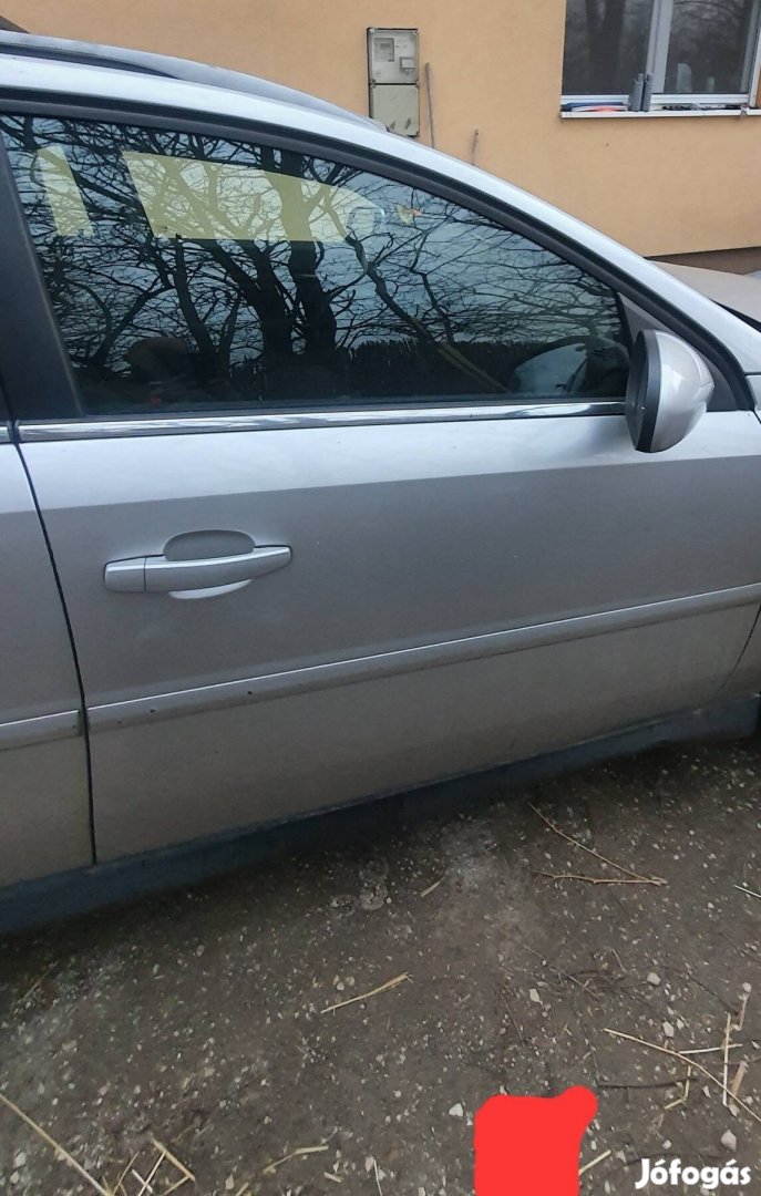 Opel vectra c jobb első ajtó 15000