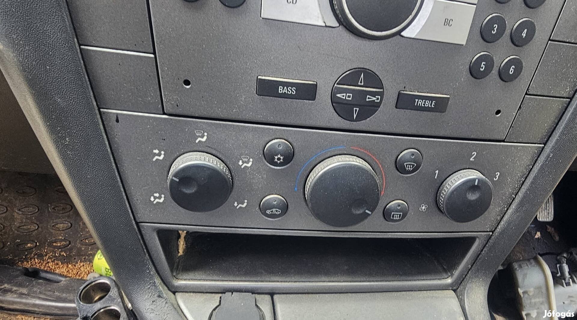 Opel vectra c klimás fütés kapcsoló 10000