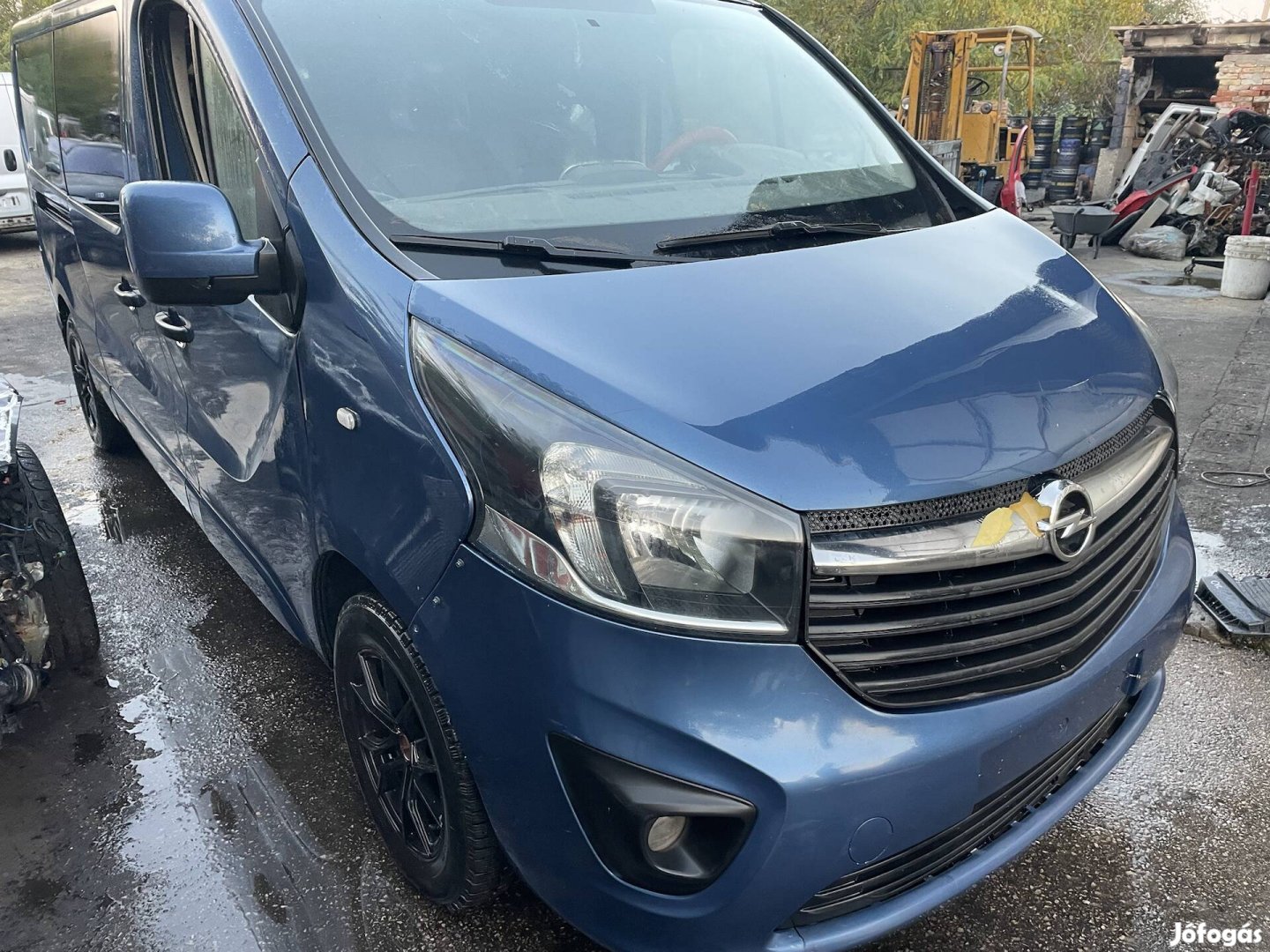 Opel vivaro b 1.6cdti első sárvédő  eladó  Ár telefonon 