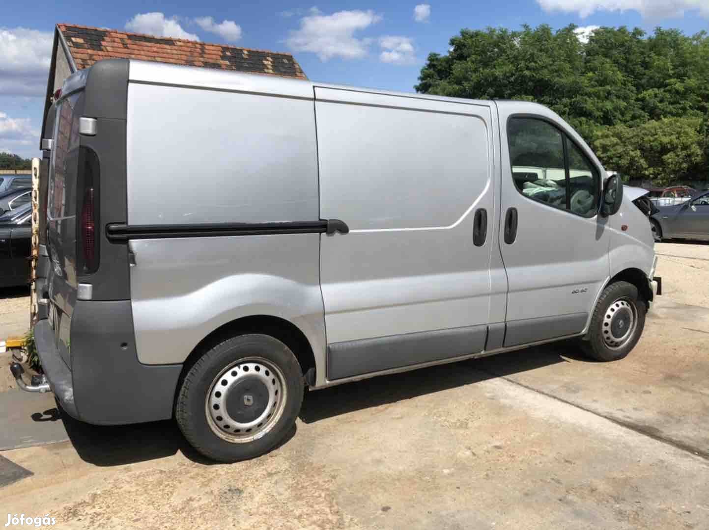 Opel vivaro renault trafic bontott alkatrészei eladók