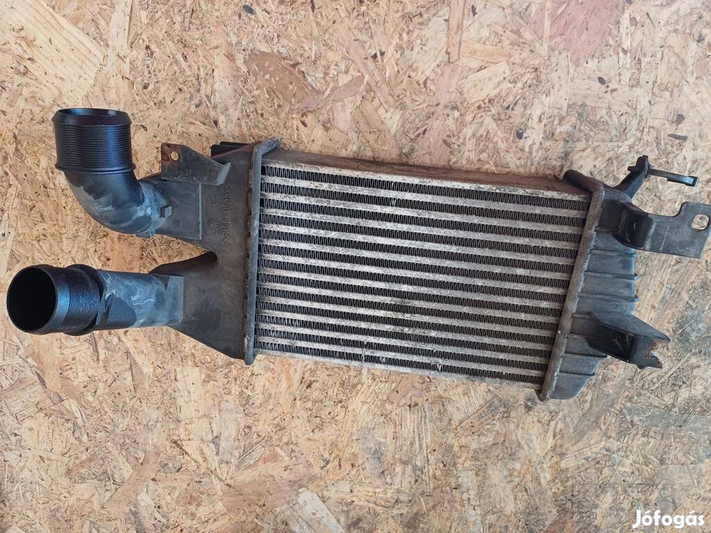 Opel zafira B 2007-2015 1.9Cdti Intercooler 13213402