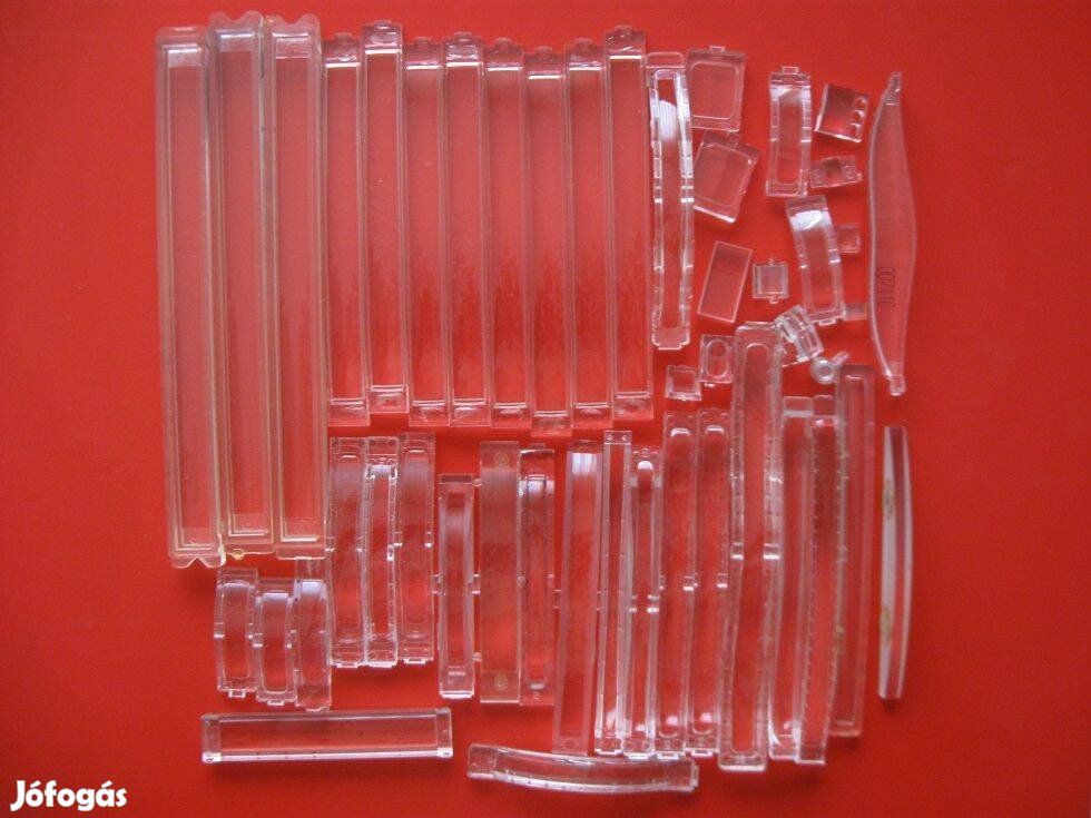Optikai lencse műanyag és üveg