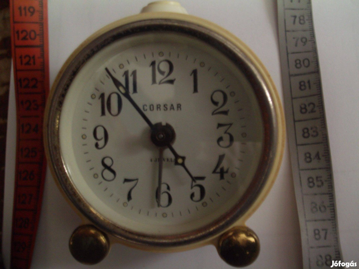 Óra, mechanikus ébresztős orosz asztali óra