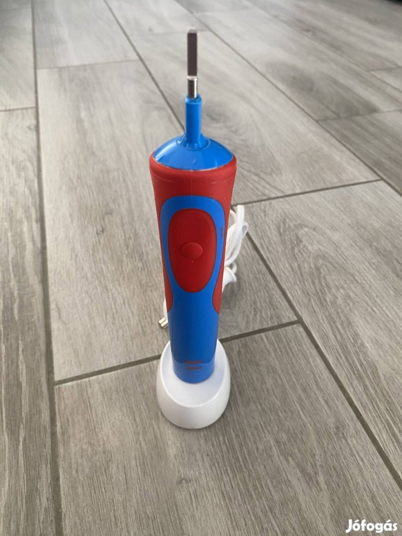 Oral B Braun gyerek fogkefe