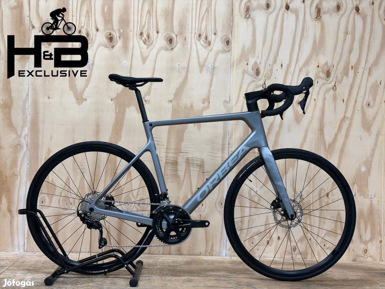Orbea Orca M30 Carbon verseny kerékpár Shimano 105 2023