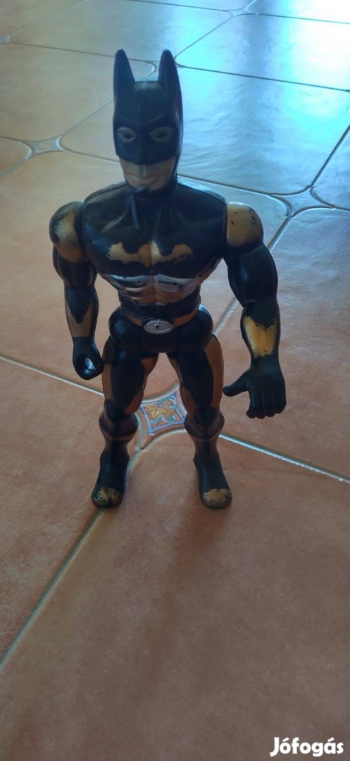 Óriás Batman figura