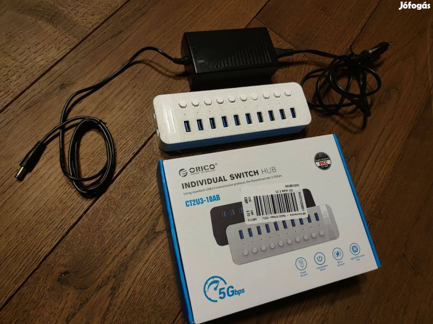 Orico USB hub, 10 portos, kapcsolós