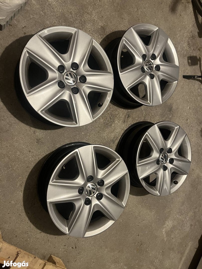 Original 16-os VW felnik