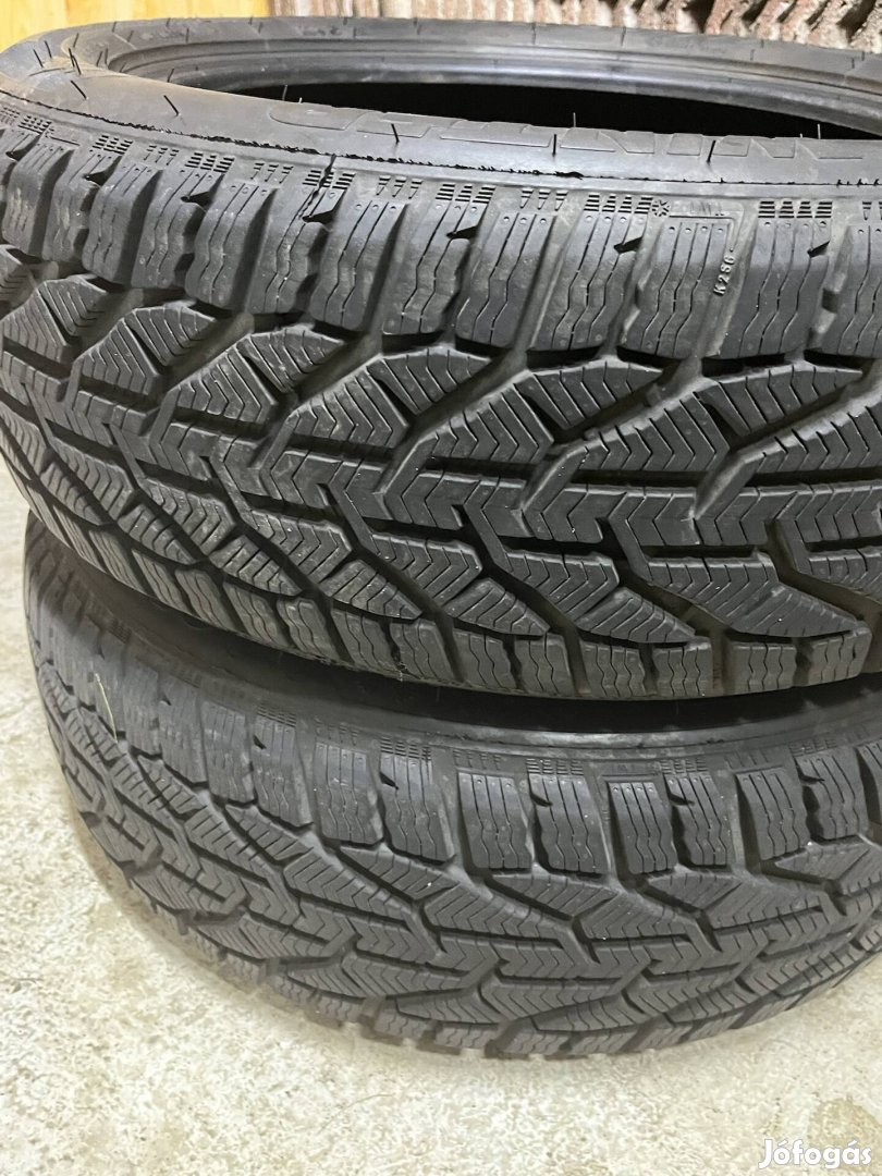 Orium  winter 215/55 R 17 Téligumi