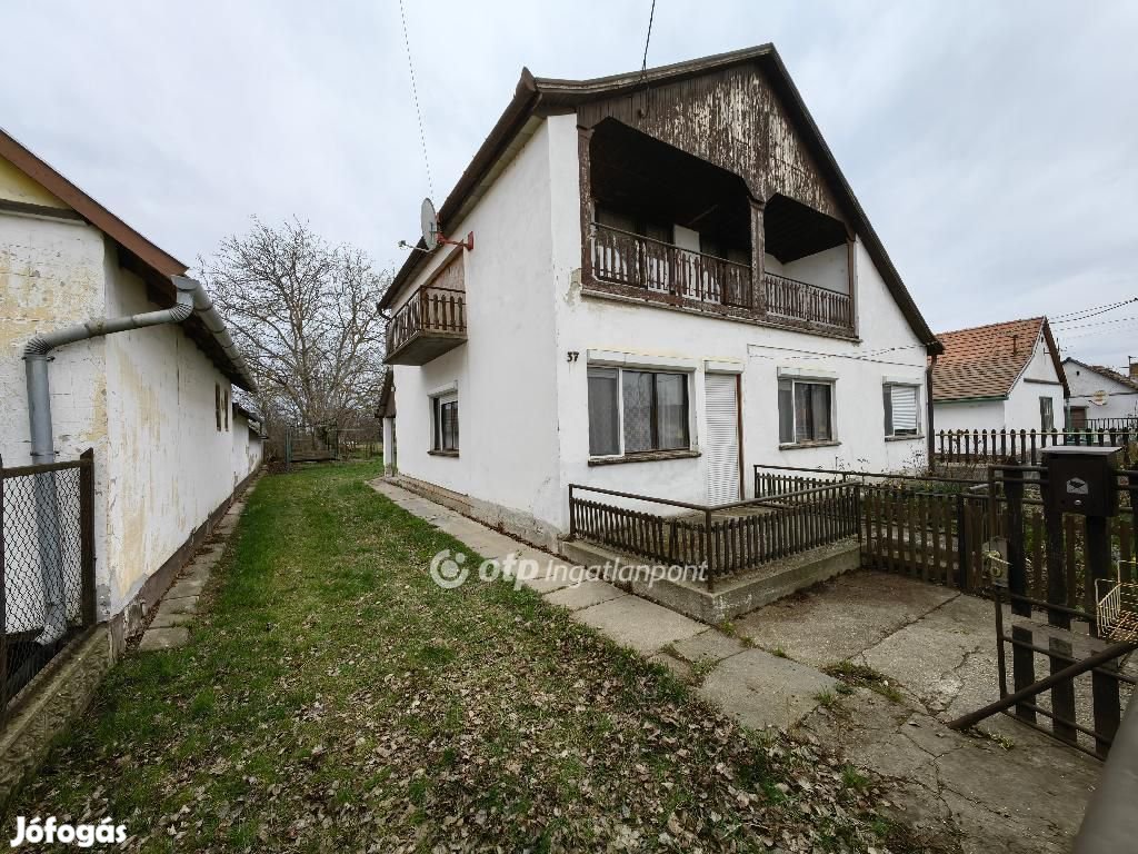 Örményesi eladó 89 nm-es ház