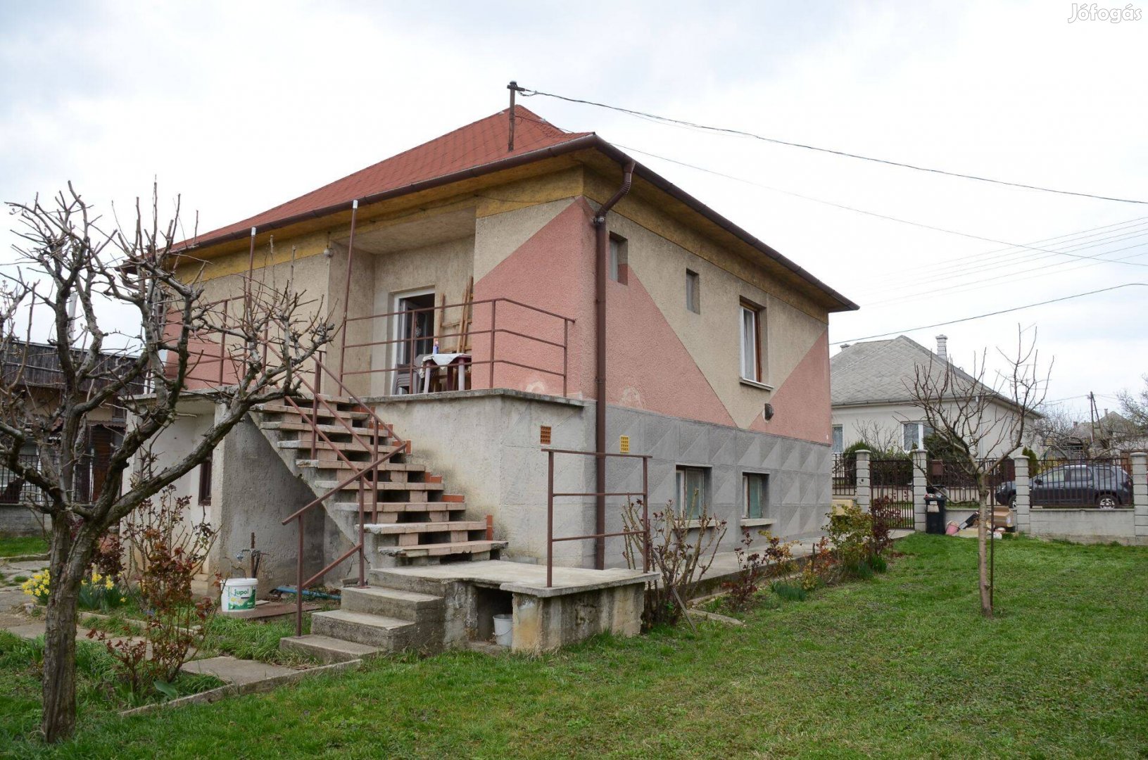 Örök Panorámás** családi ház Várpalota 111 nm2 nagy telekkel csendes