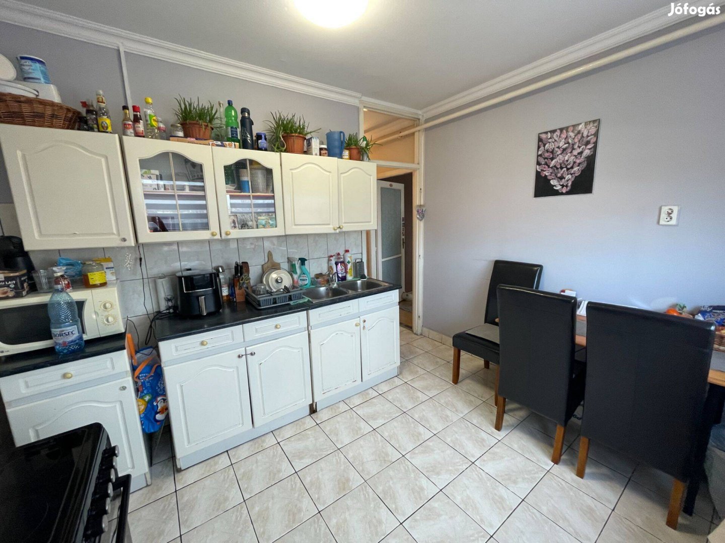 Örökösföldön 2 szobás jó állapotú erkélyes lakás eladó!