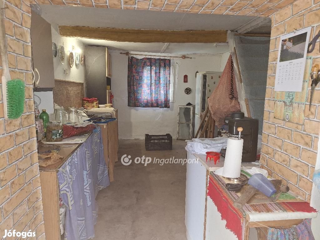 Orosházai 96 nm-es ház eladó