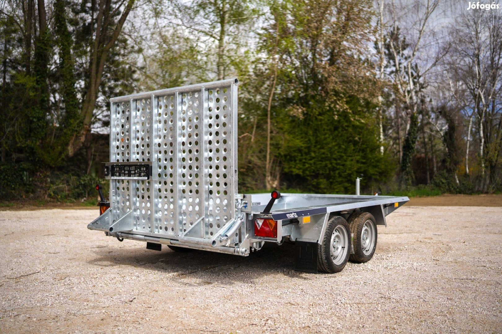 Orosházán új lengyel Martz (2700 kg) gépszállító utánfutó 1.990.000 Ft