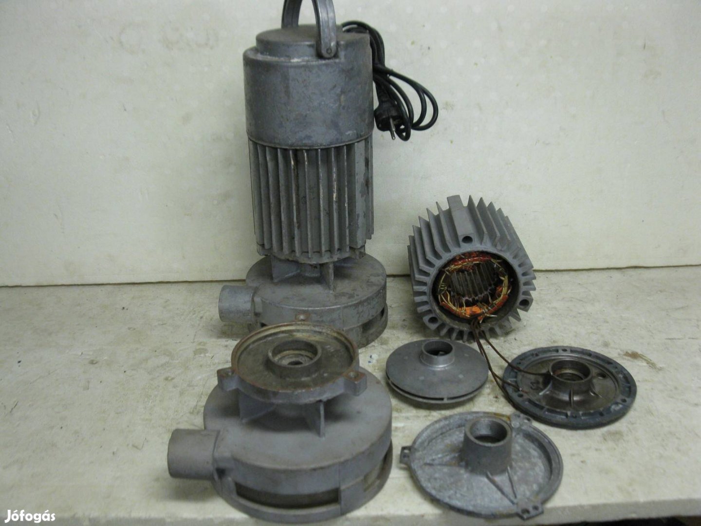 Orosz Káma álló szivattyú bontott alkatrészek Kecskeméten