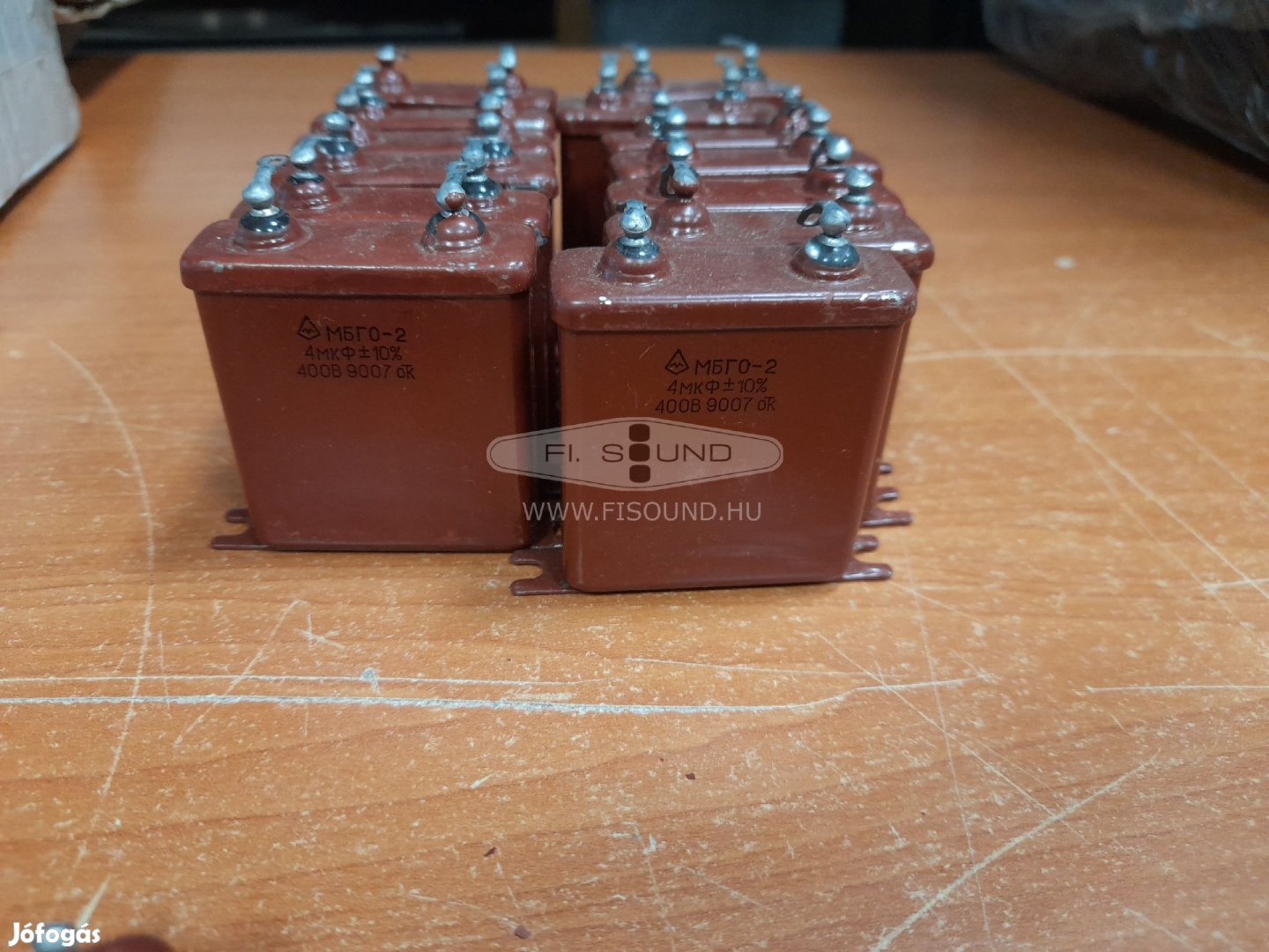 Orosz , Új ,elektrolit kondenzátor , 4 mikrofarad ,több