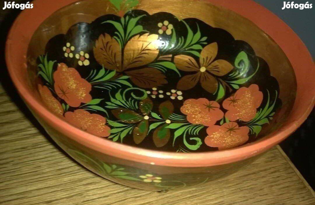 Orosz festett fatál eladó