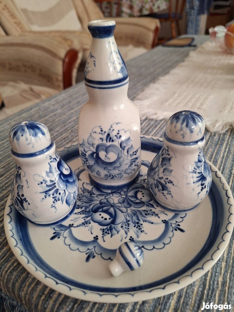 Orosz porcelán fűszertartó készlet