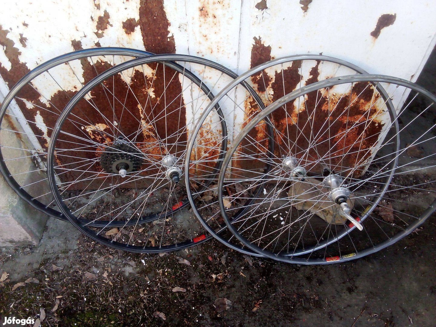 Országúti kerekek eladók