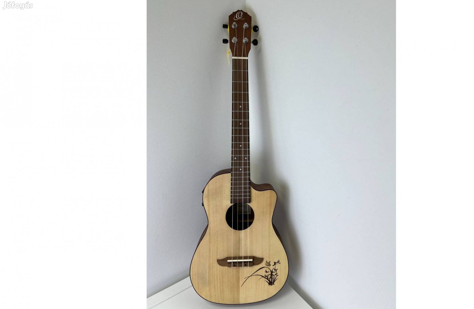 Ortega RU5CE-BA Bariton ukulele, használt