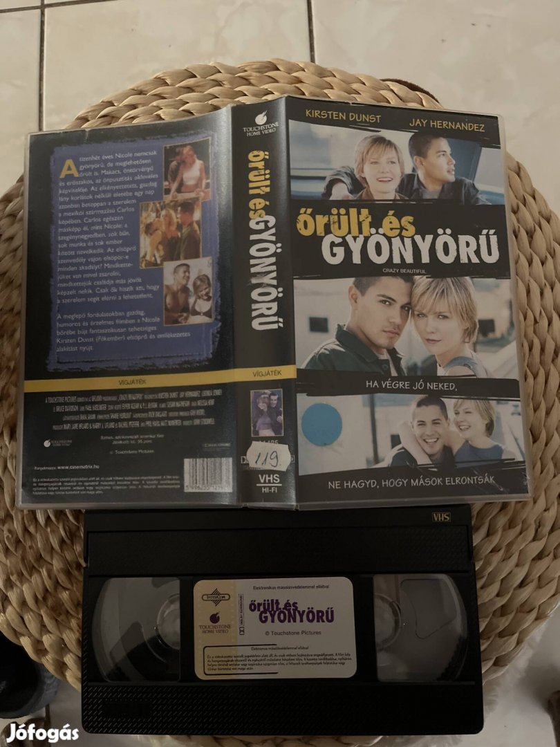 Őrült és gyönyörű vhs. 