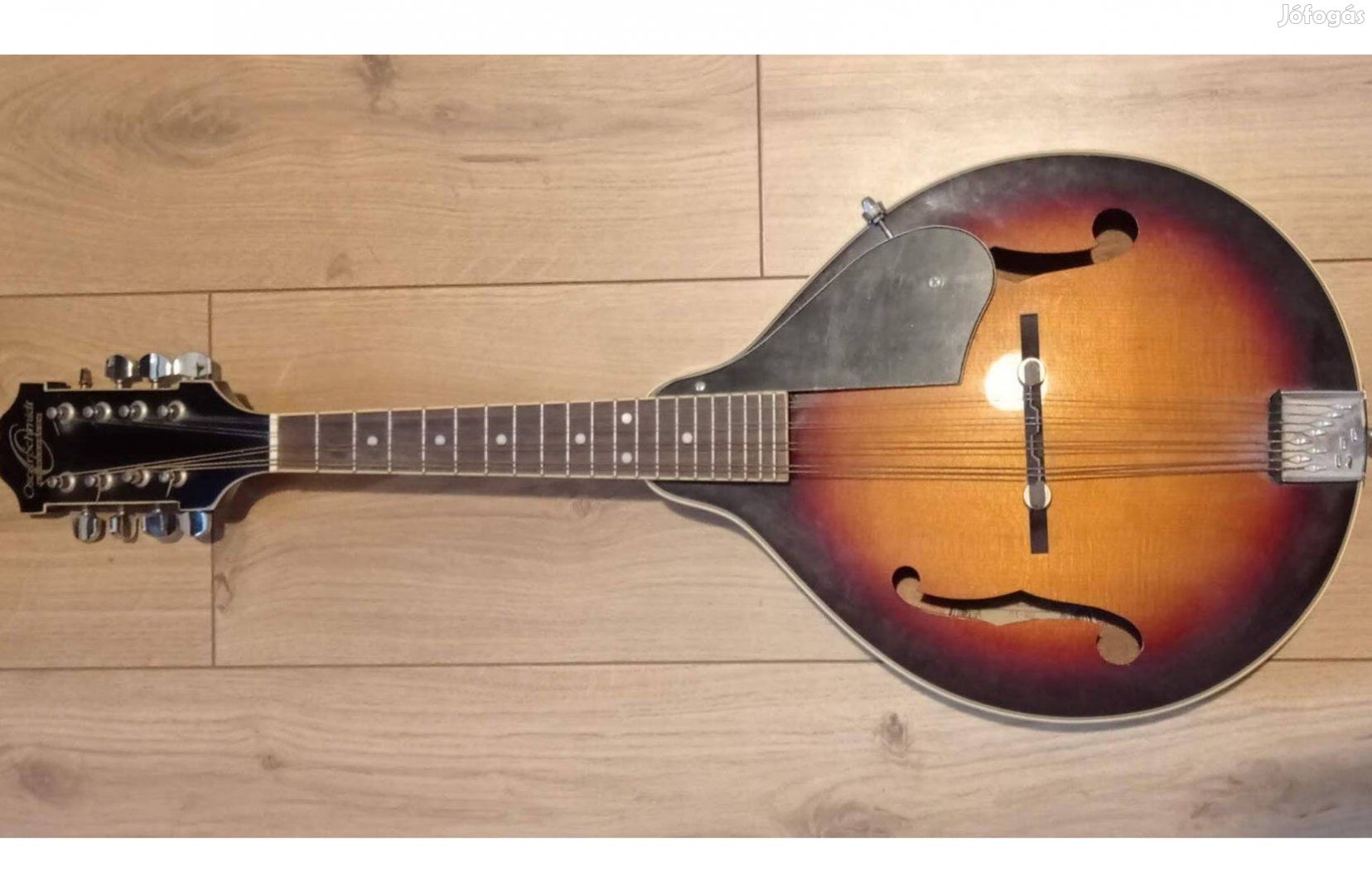 Oscar Schmidt (OM-10) mandolin