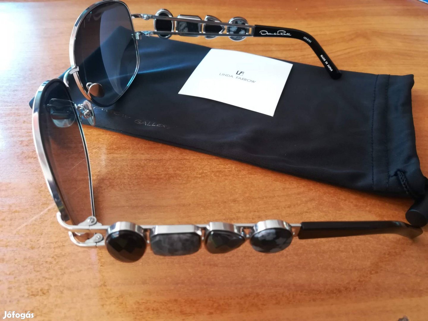 Oscar de la Renta napszemüveg féldrágakövekkel Új