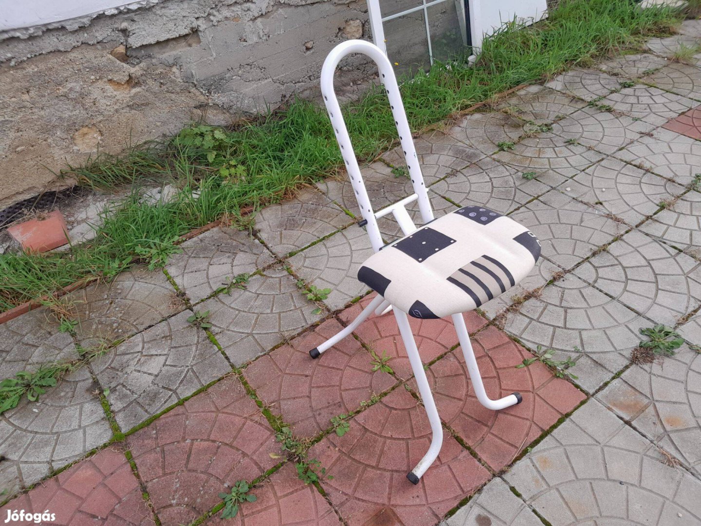 Összecsukható És Állítható Magasságú Vasalószék