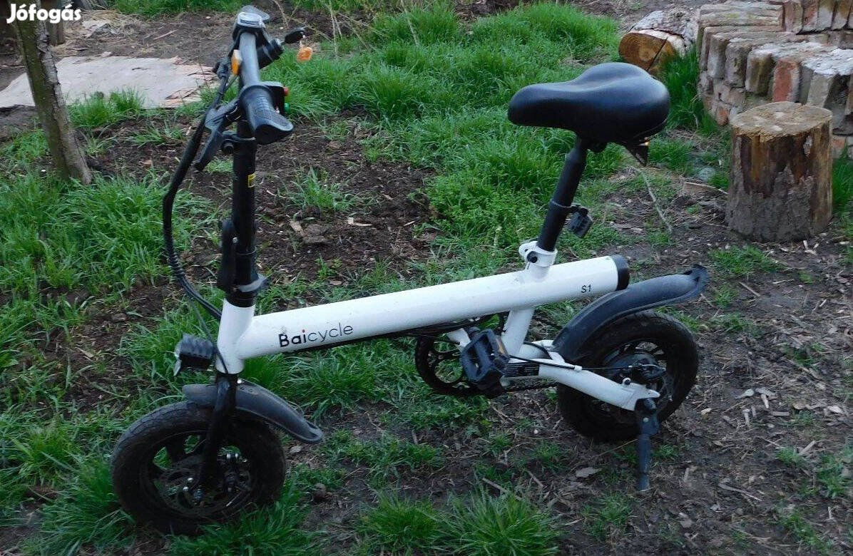 Összecsukható elektromos kerékpár
