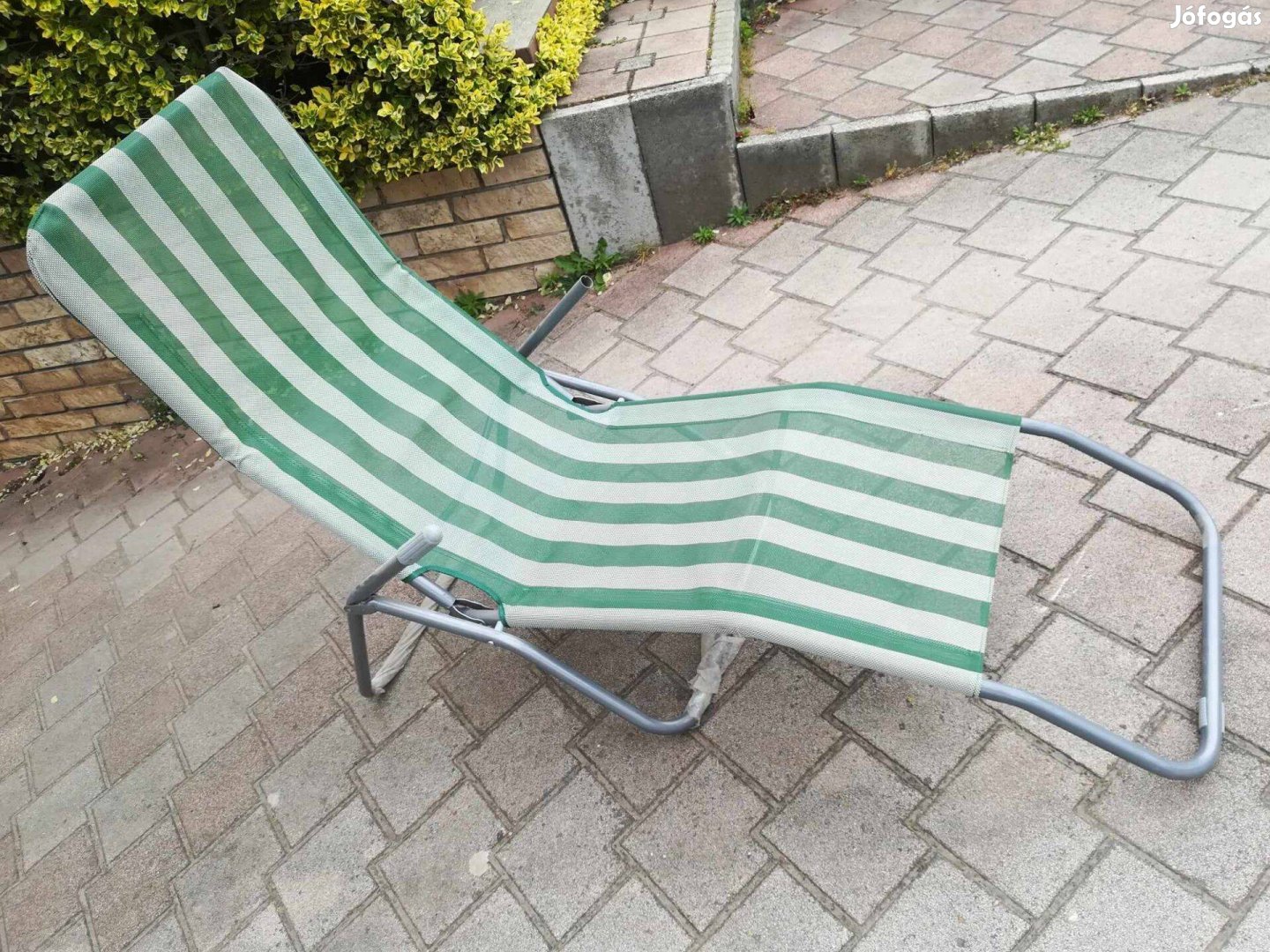 Összecsukható kerti napozó szék