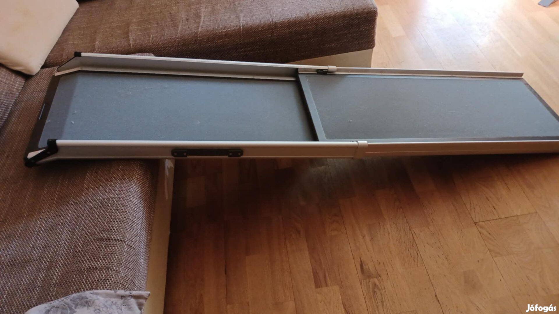 Összecsukható kutya rámpa 180 kg-ig