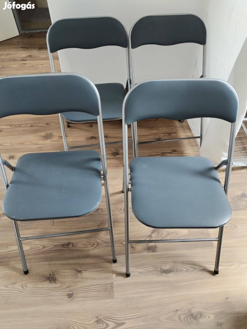 Összecsukható műbőr kárpitozott székek