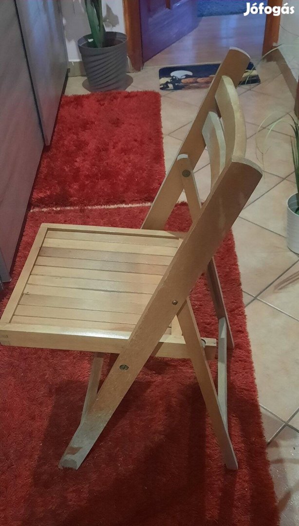 Összecsukható szék eladó 