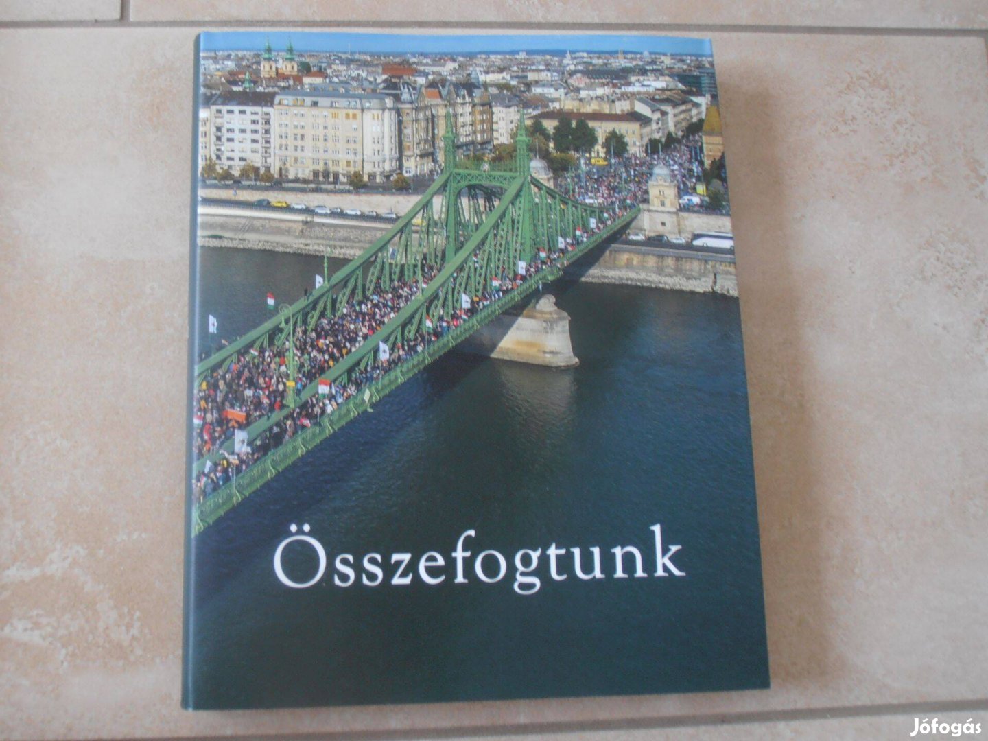 Összefogtunk cimű könyv 5000Ft-ért ujpesten eladó!