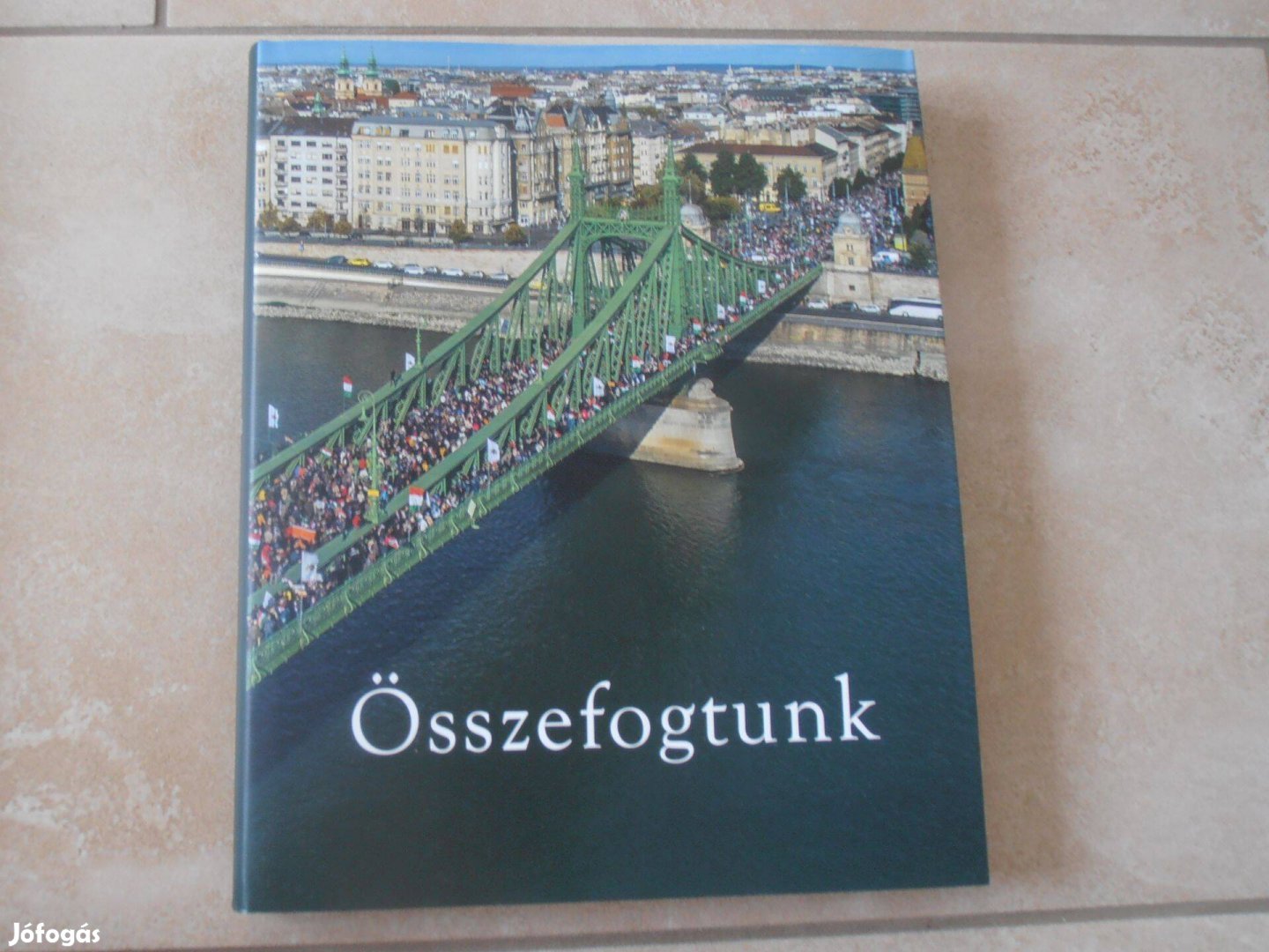 Összefogtunk cimű könyv 5000Ft-ért ujpesten eladó!