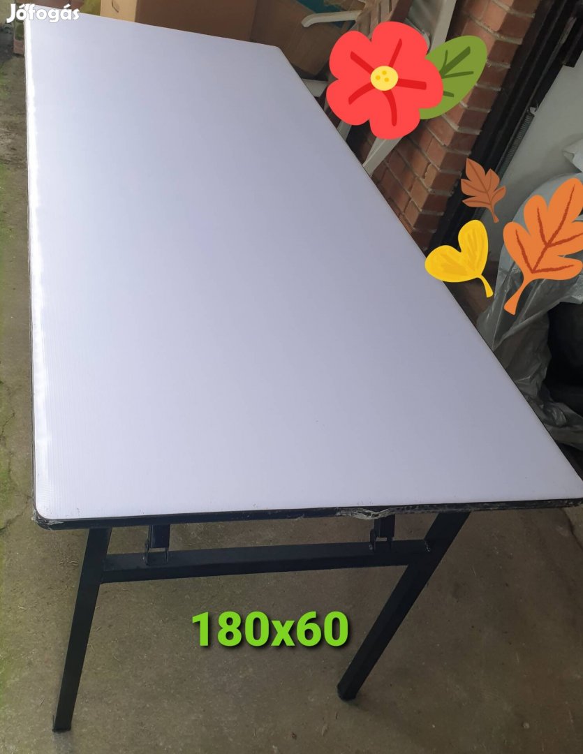 Összezárható bankett asztal