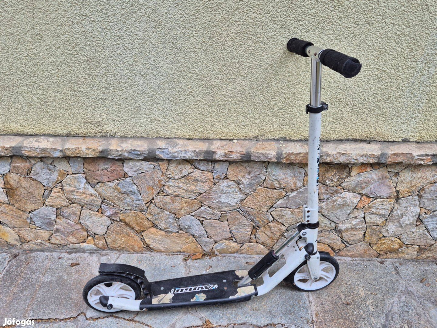 Összezárható roller összecsukható
