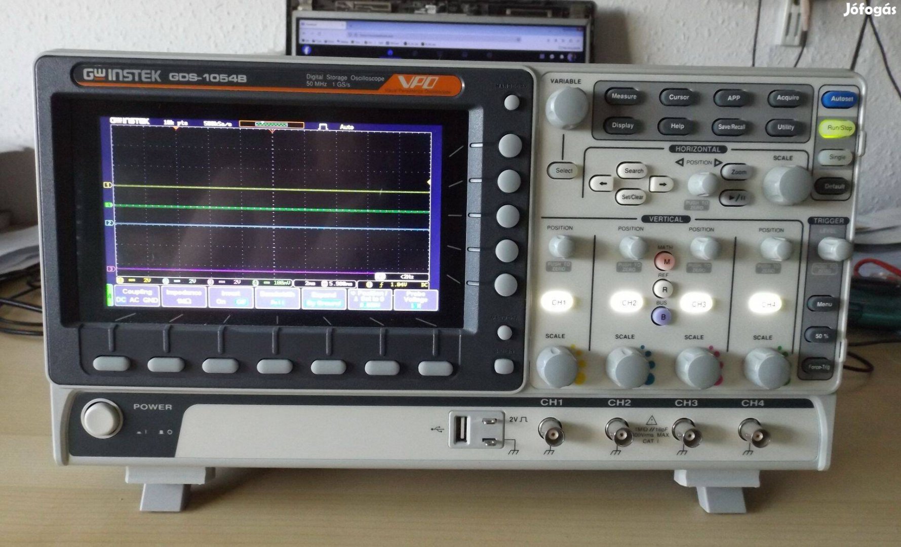 Oszcilloszkóp, digitális, 4 csatorna, 50MHz, mérő vezetékkel