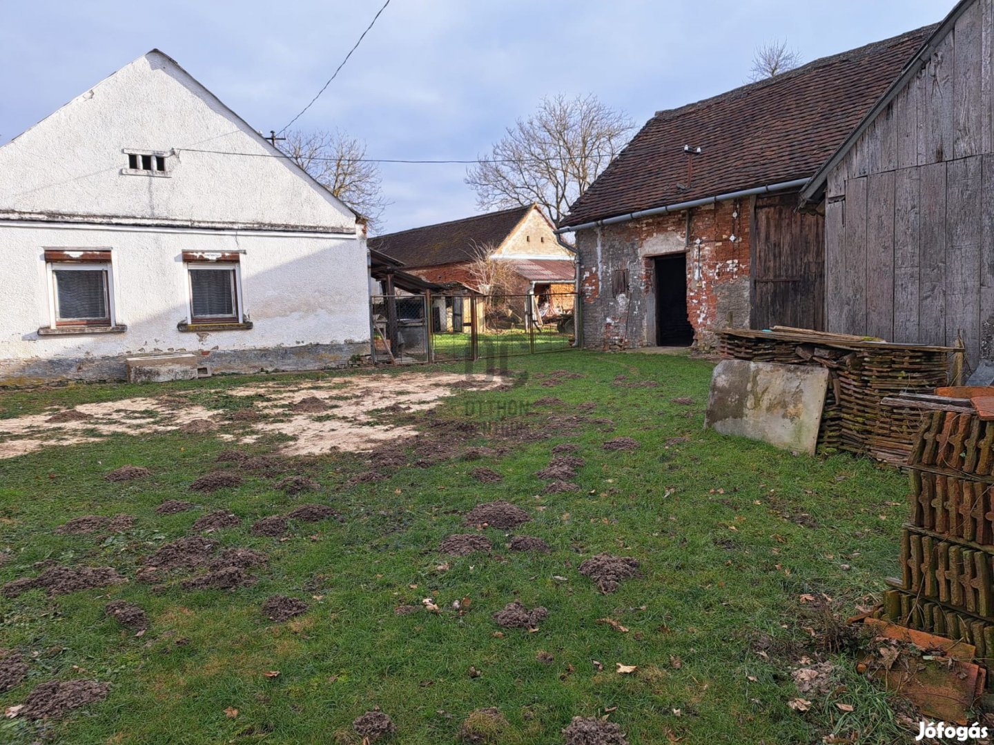 Osztrák határnál  felújítandó verandás családi ház