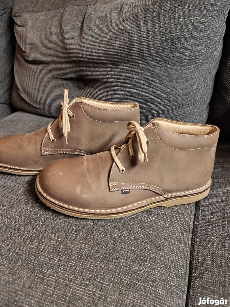 Otmet utcai cipő 47