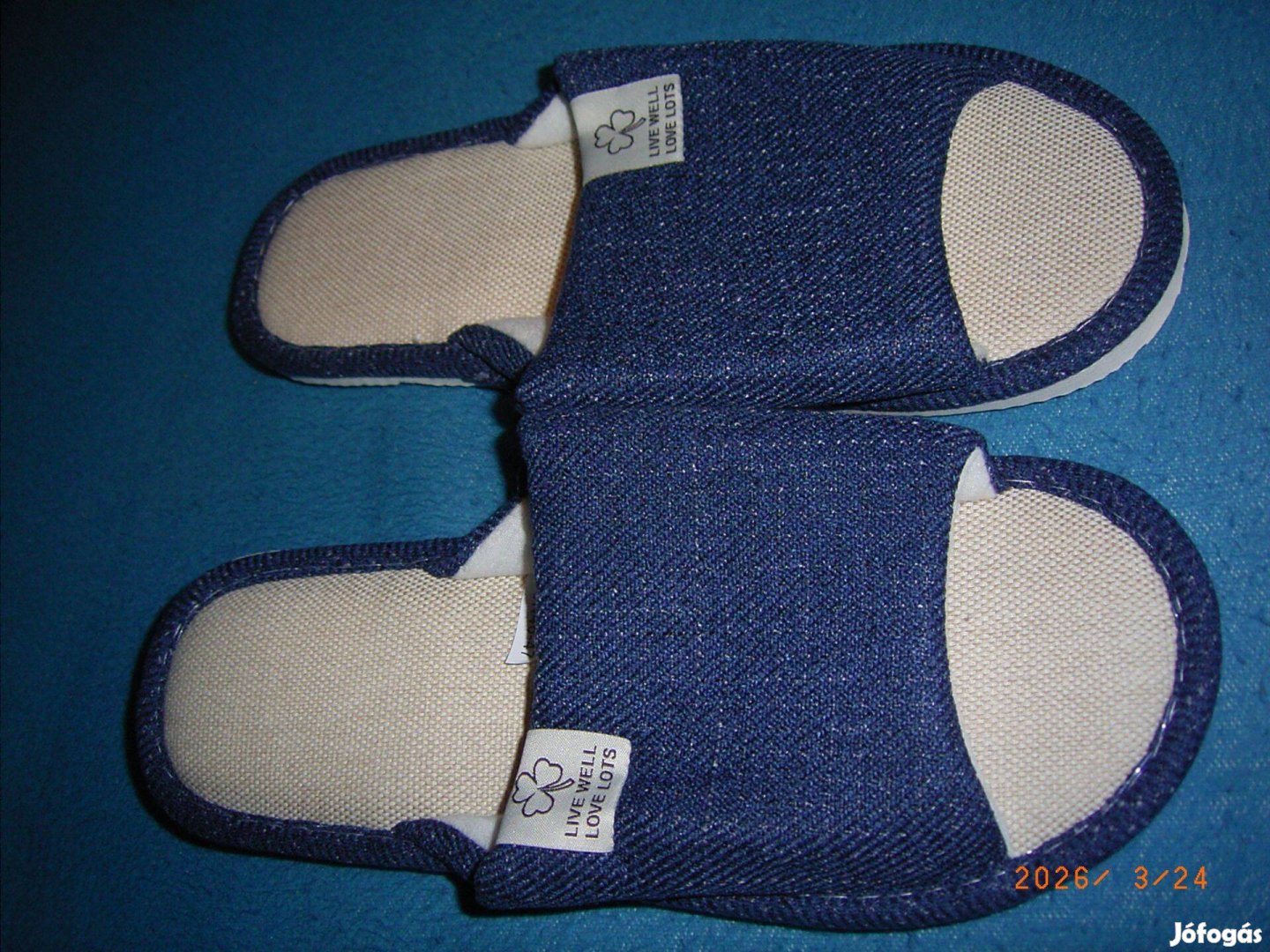 Otthoni papucs sötétkék-fehér méretprobléma miatt eladó