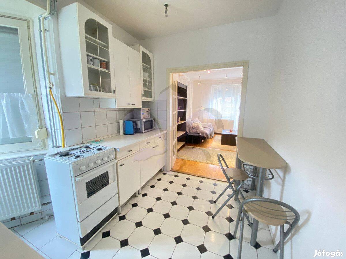 Otthonos lakás az Egyetemek közelében Hatvani István utca