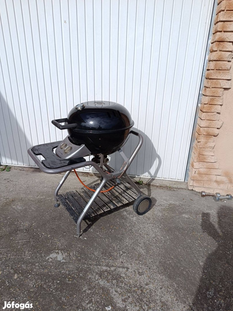 Outdoorchef komoly grillkocsi, grillező jó állapotban
