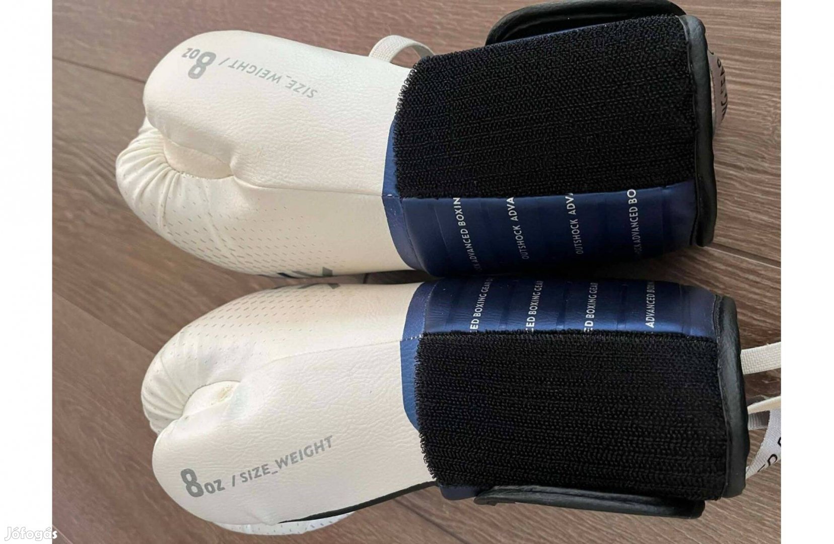 Outshock 8 oz boxkesztyűpár