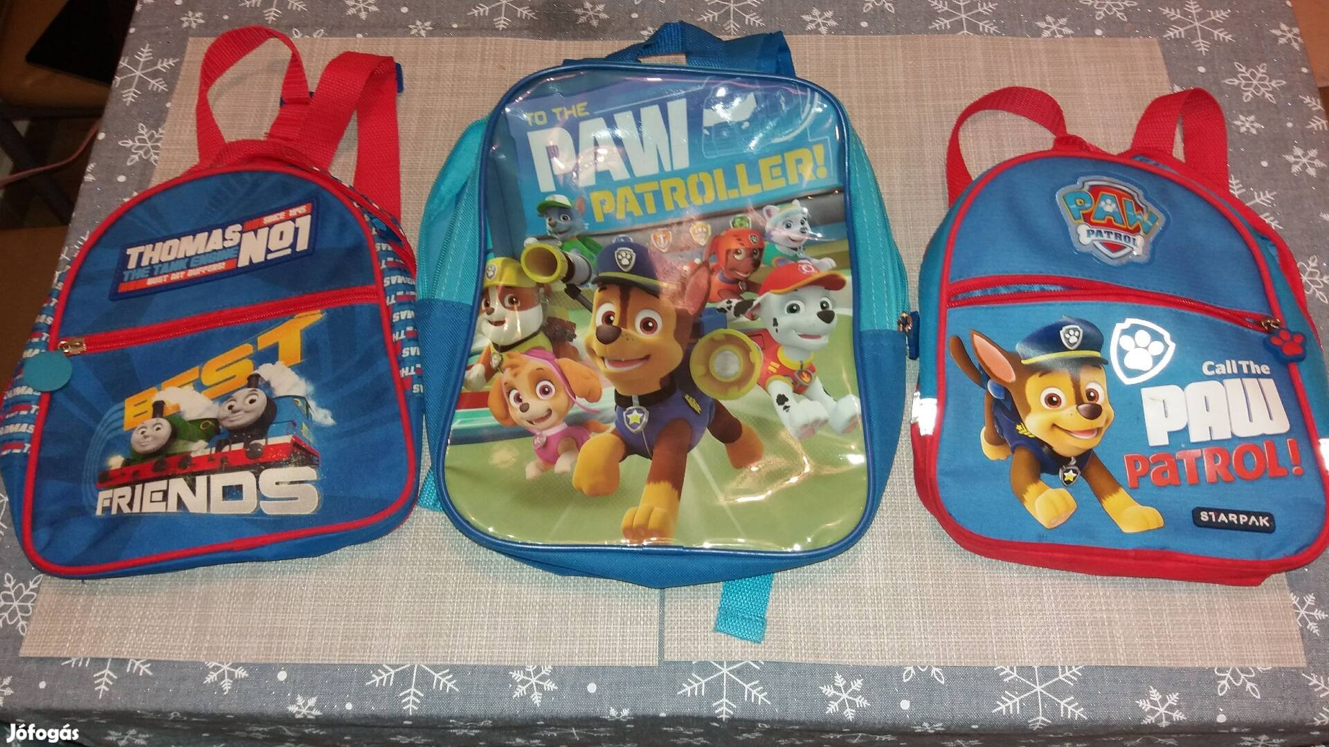 Ovistáska 3 db Mancs és Thomas figuákkal