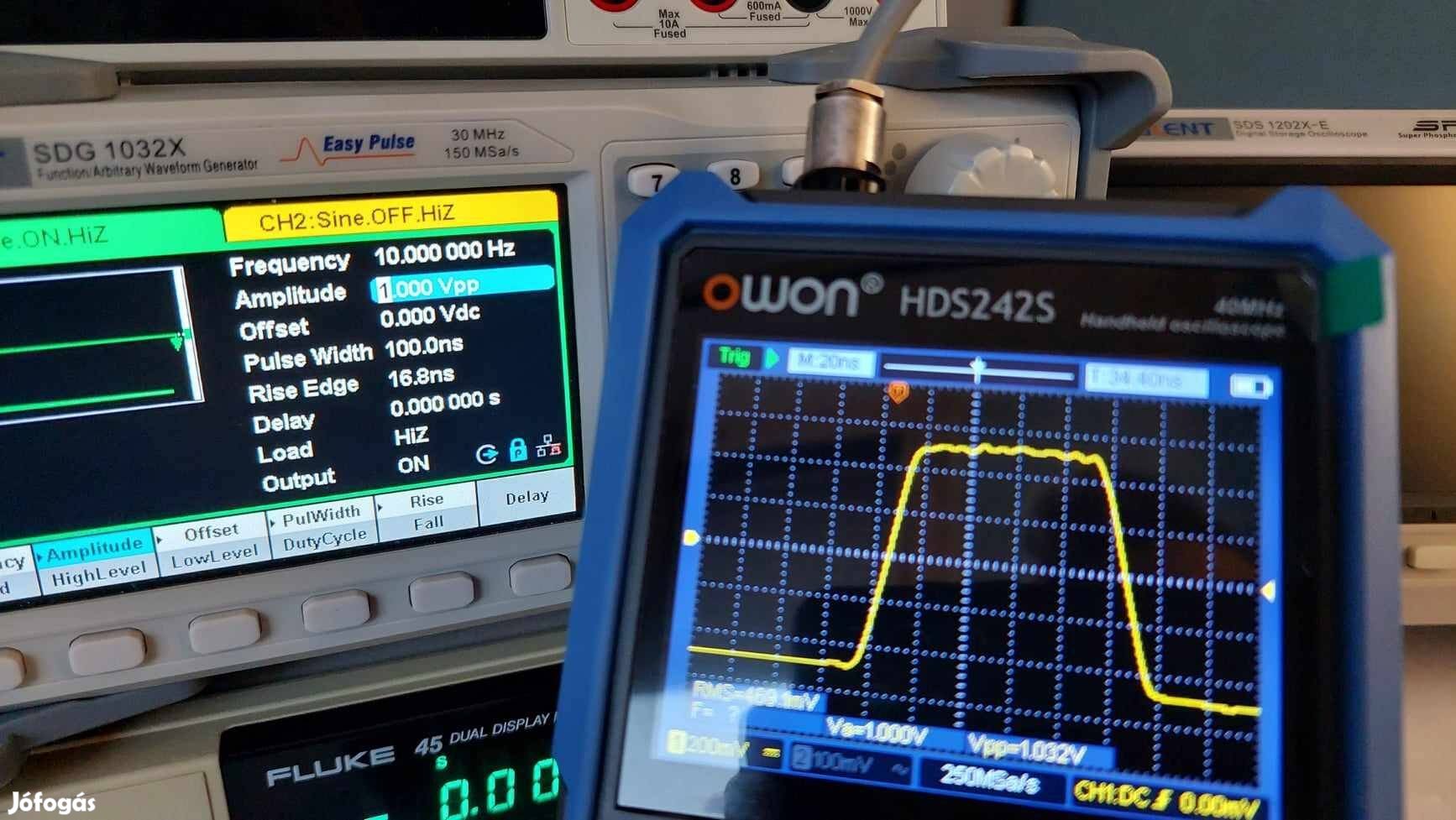 Owon HDS kézi 2ch szkóp (250MS/s real), jelgen, 4.5dig multiméter